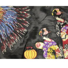 画像2: 花旅楽団 SCRIPT 花火舞妓柄刺繍リバーシブルスカジャン (2)