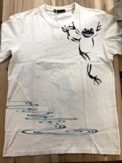画像5: 参丸一 (サンマルイチ）"三味線蛙のたそがれ" 刺繍Tシャツ【ST-89007】  (5)